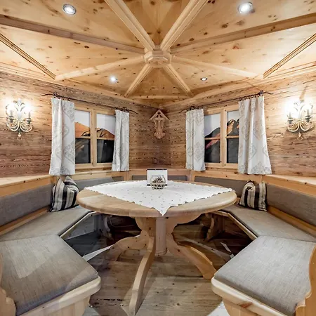 Tilia Living - Mit Dem Komfort Eines Kleinen, Feinen 4* Ried im Oberinntal