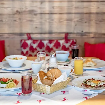 ホテル Tilia Living - Mit Dem Komfort Eines Kleinen, Feinen リート・イム・オーバーインタール