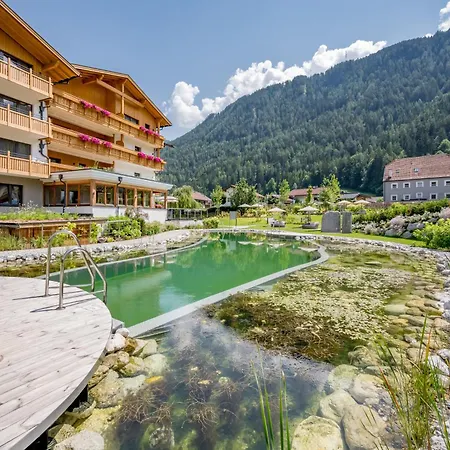 Hotel Tilia Living - Mit Dem Komfort Eines Kleinen, Feinen Ried im Oberinntal